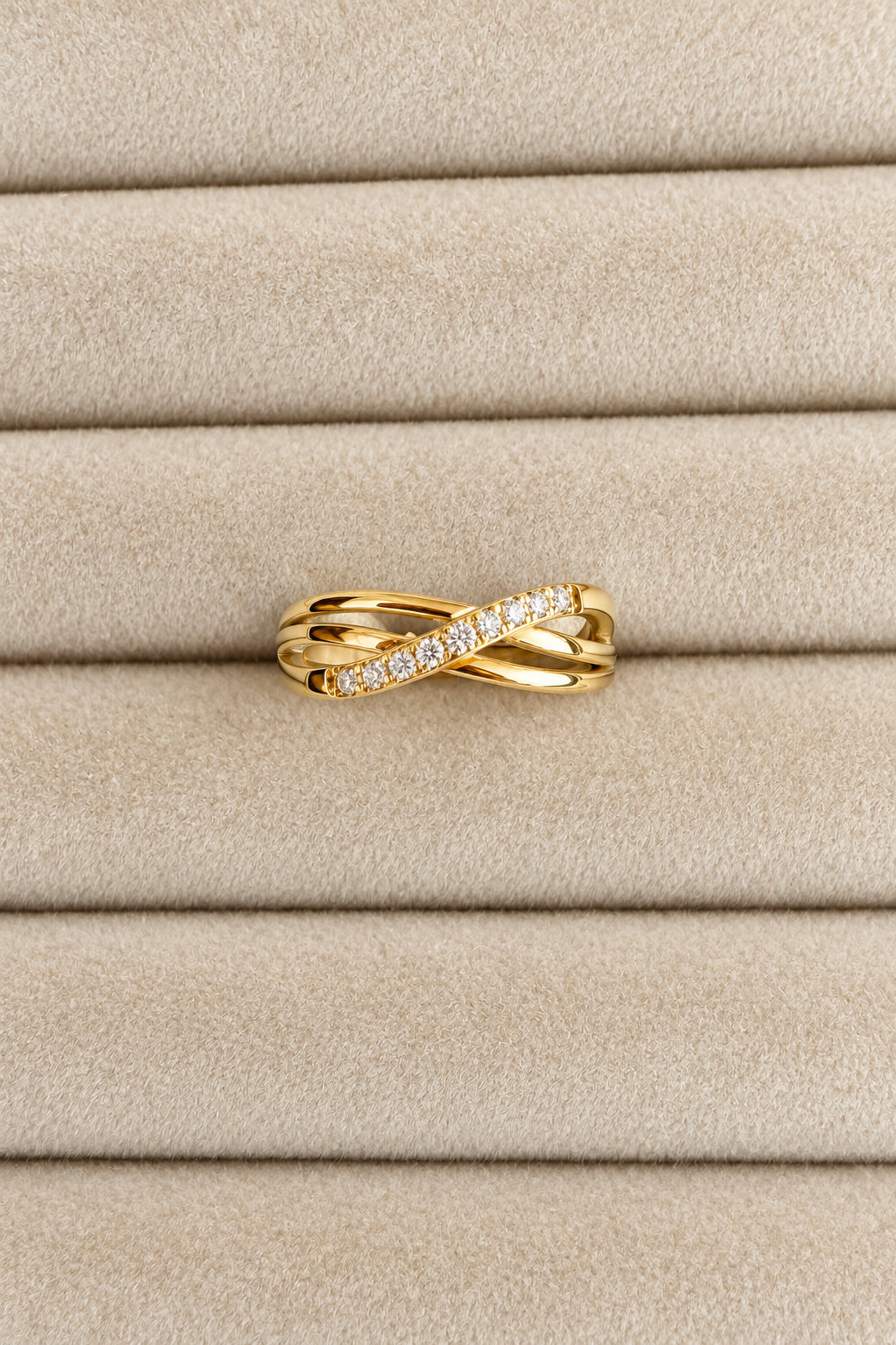 Twist stone ring