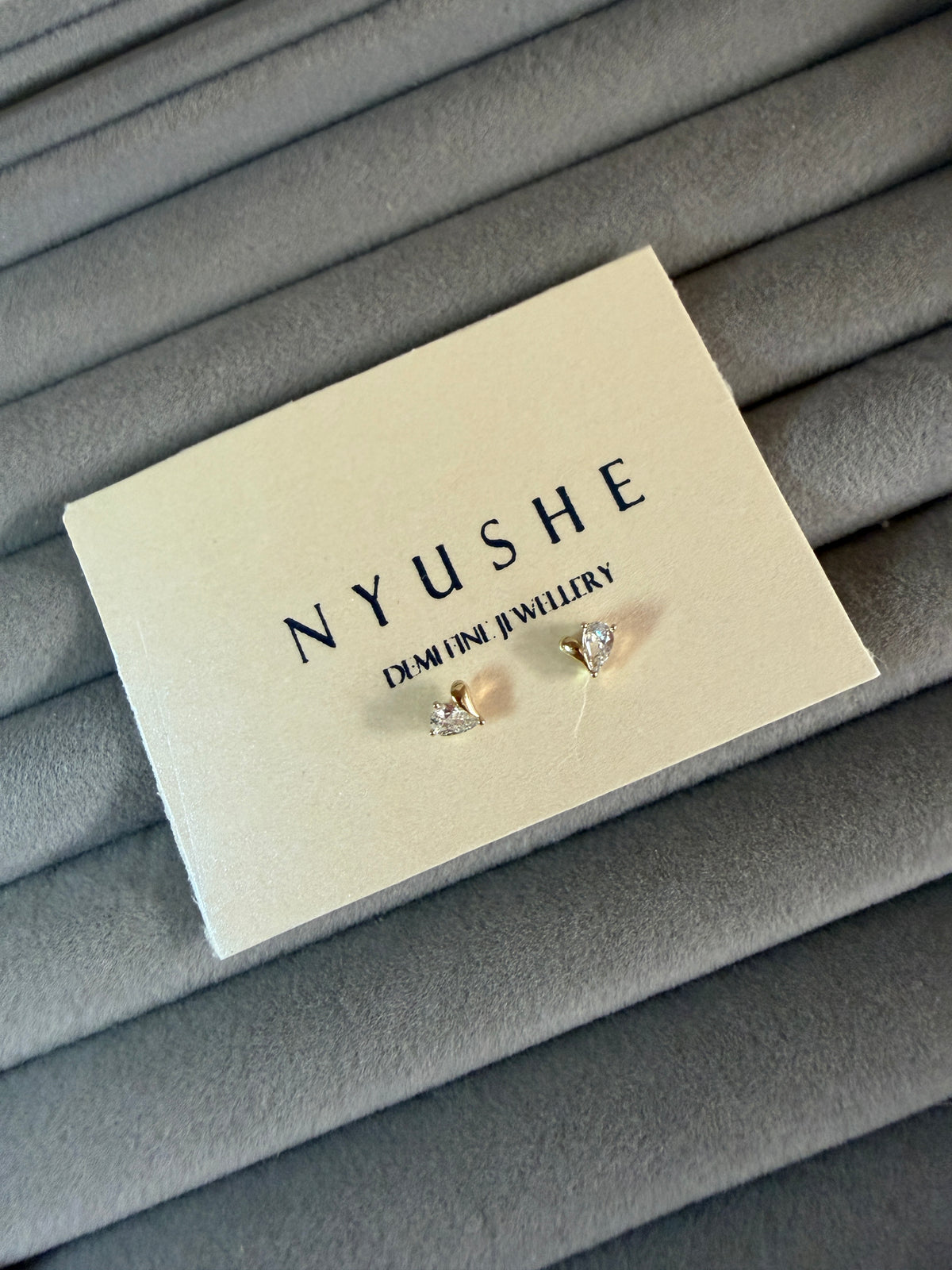 Dual heart studs
