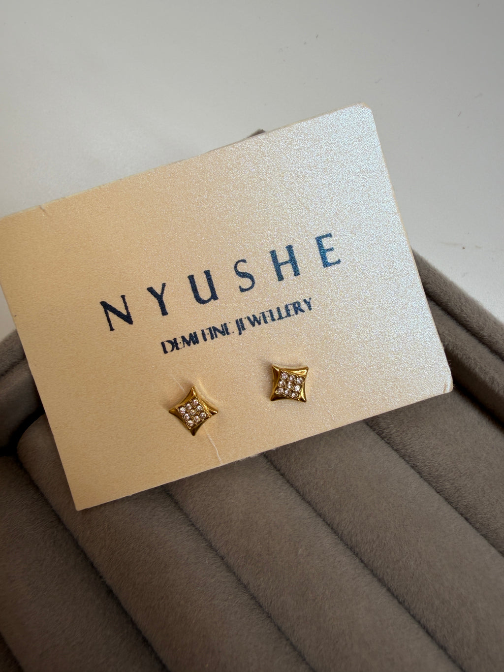 Square Ball back studs