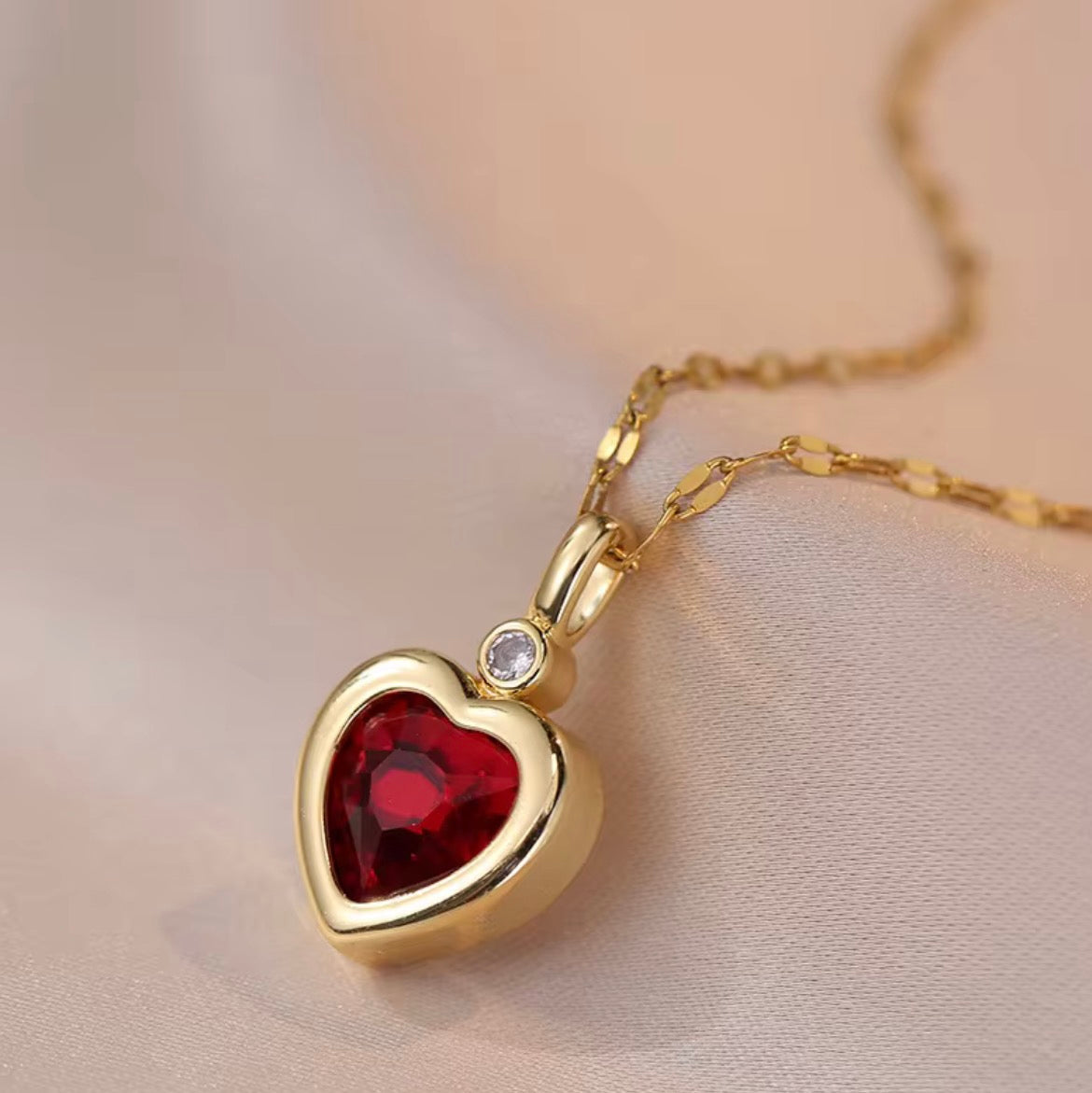 replaceable heart stone chain ALC 1