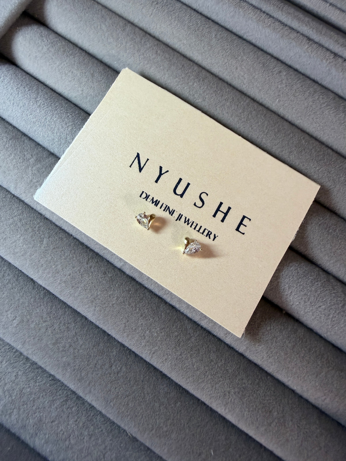 Dual heart studs