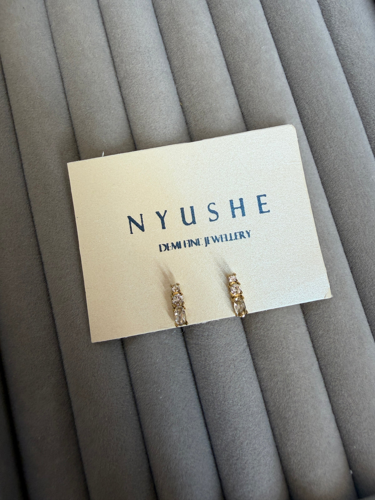Stones ball back studs