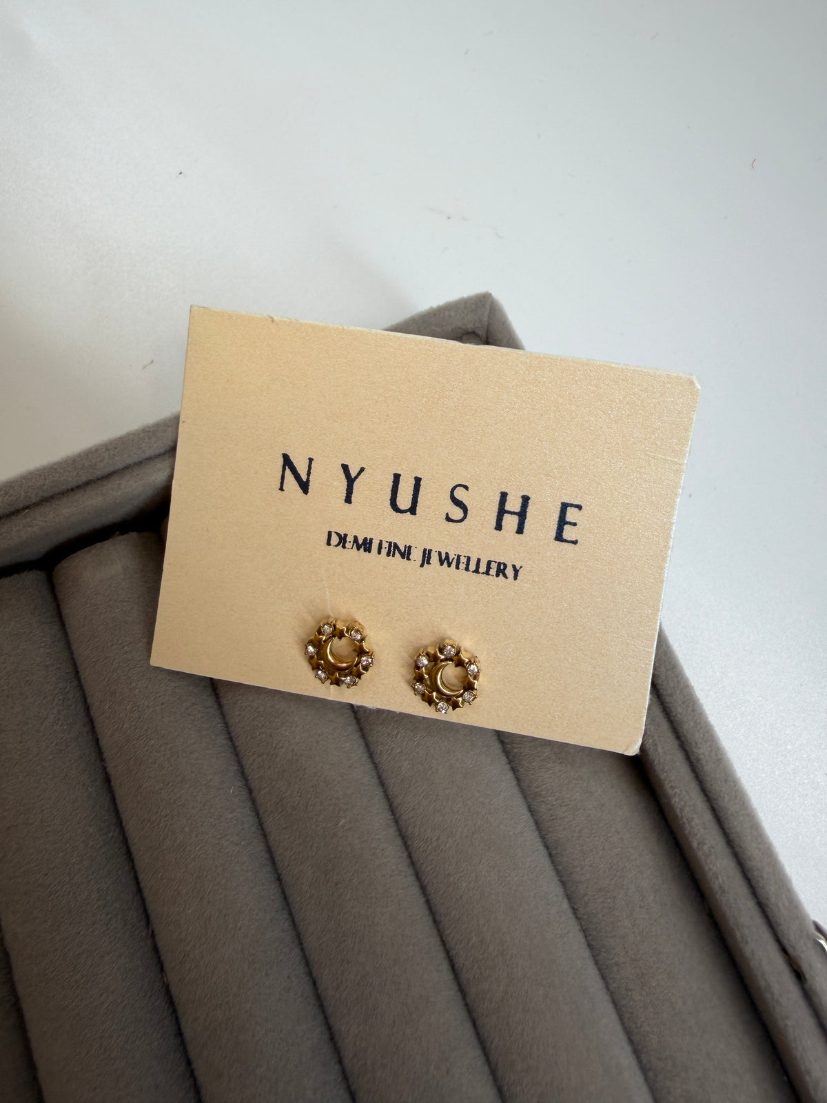 Galaxy Ball back studs