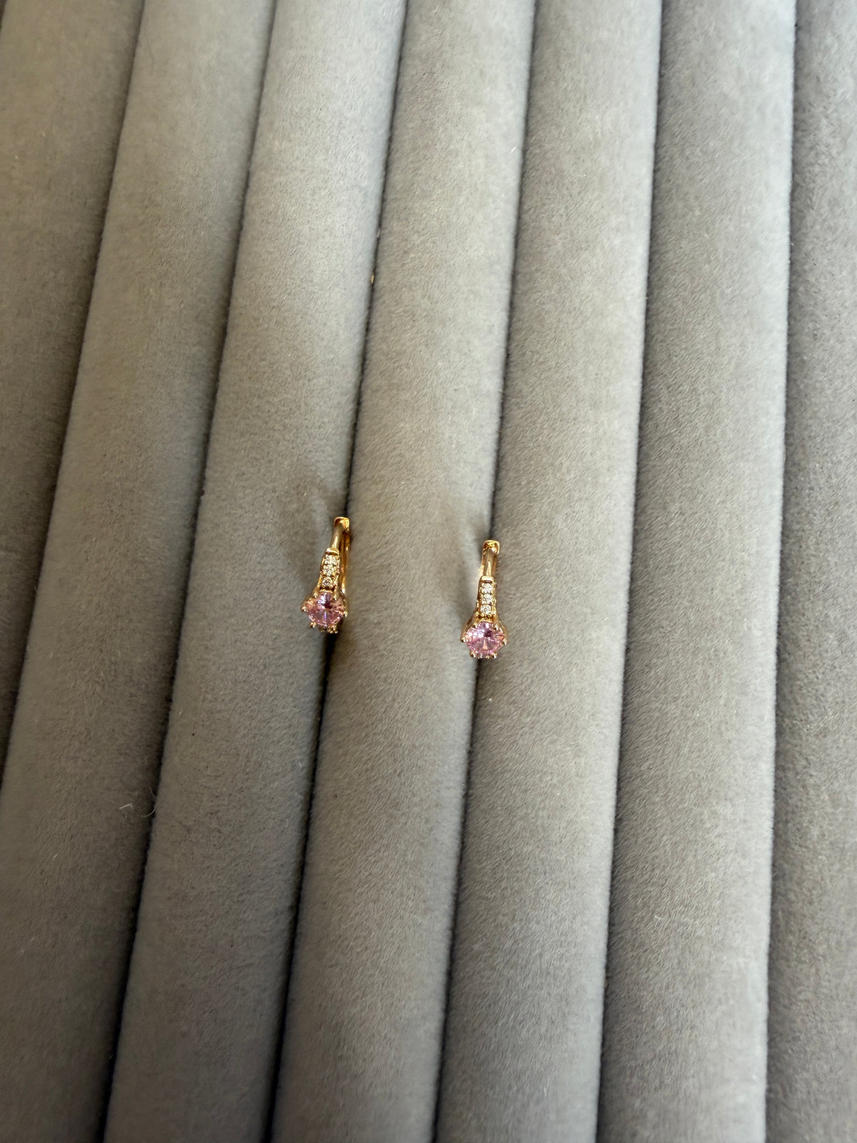 Pink stone Hugg earrings