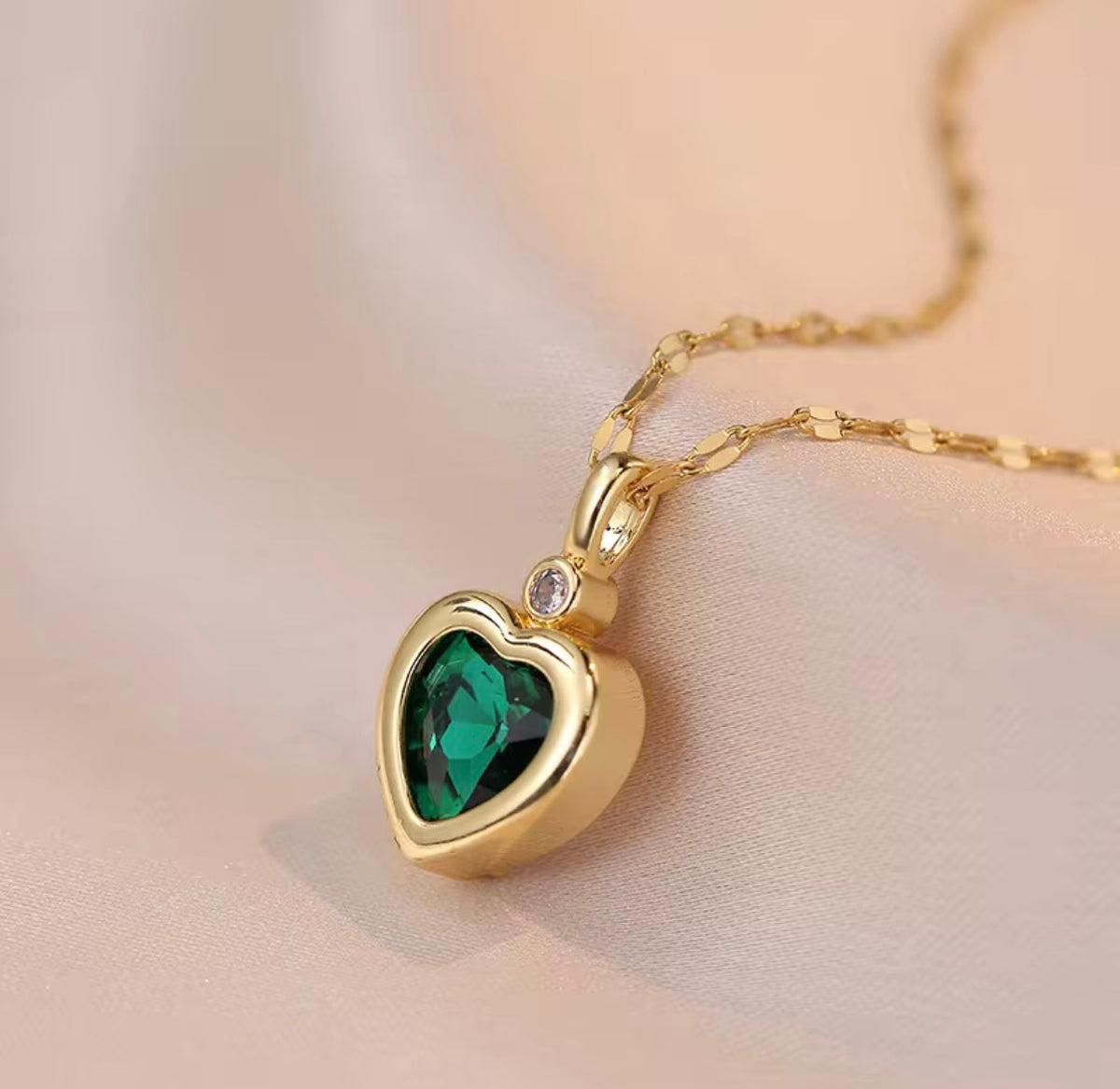 replaceable heart stone chain ALC 1