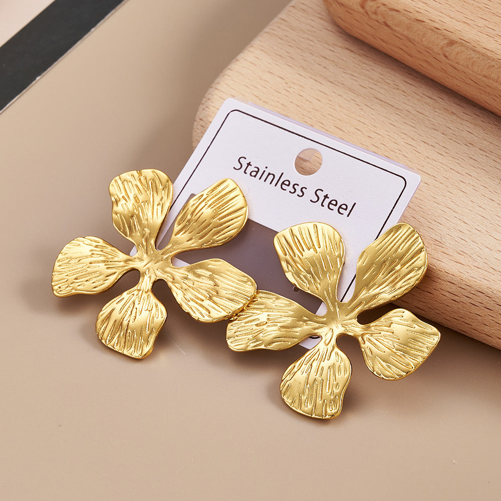 Flower statement earrings NIE 2